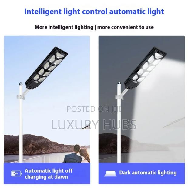 900w Smart Solar Street Light · Photo 2