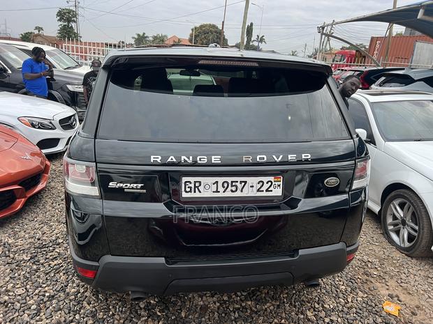 Land Rover Range Rover Sport SE 4dr SUV 4WD (3.0L 6cyl S/C 8A) 2014 · Photo 5