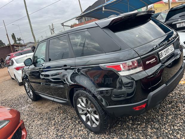 Land Rover Range Rover Sport SE 4dr SUV 4WD (3.0L 6cyl S/C 8A) 2014 · Photo 3