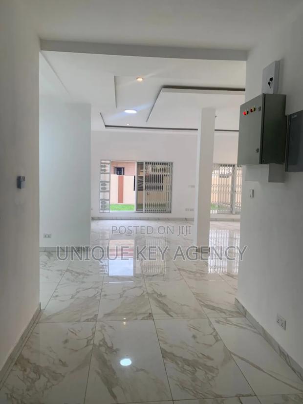 3bdrm House in Unique Key Agency, Spintex for rent · Photo 8