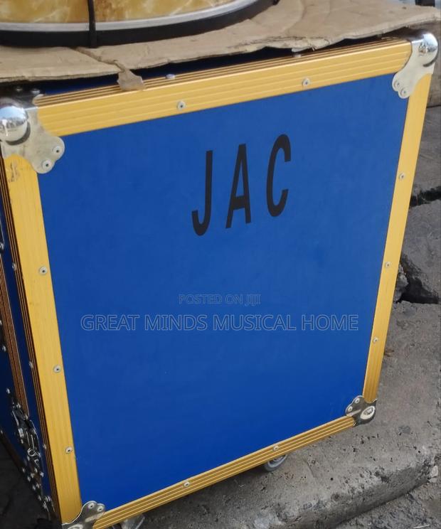 Jac 16units Amp Rack · Photo 1