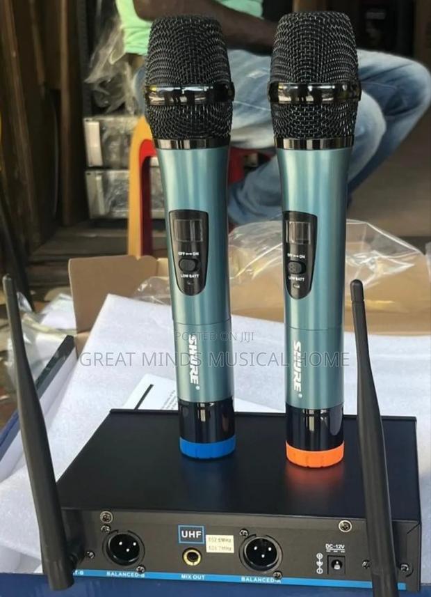 Shure Utz Wireless Microphone · Photo 2
