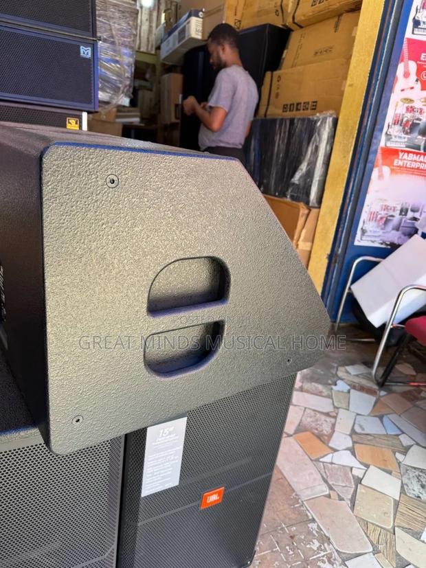 Bossman 15inches Stage Monitor · Photo 3