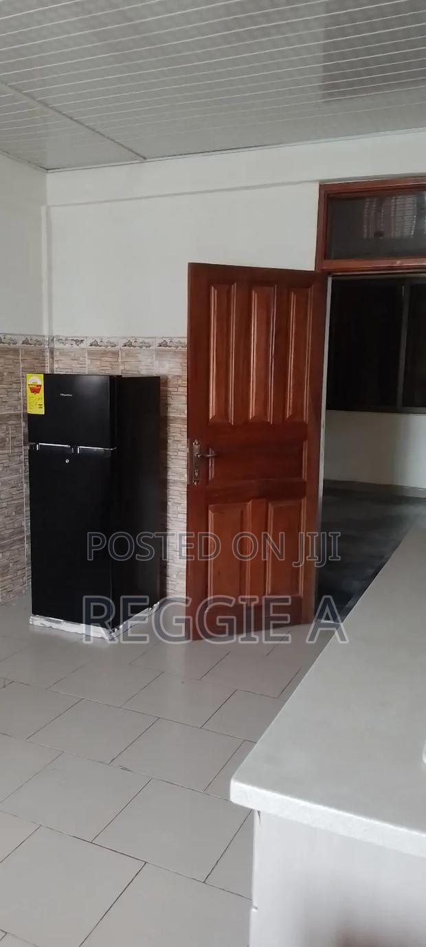 ¢250 a Day - 2 Bedroom Fully Furnished Flat (Paula Flat) · Photo 8