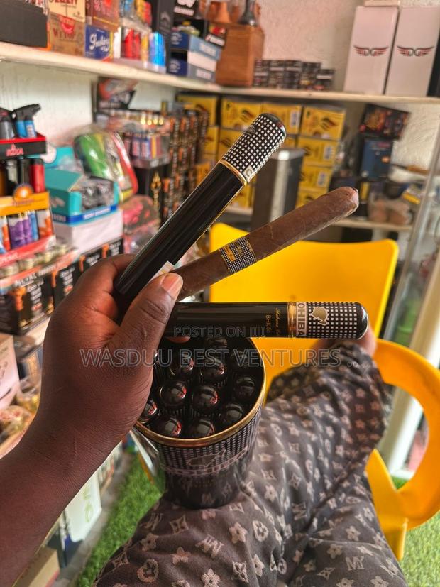 Cohiba Gigal Available · Photo 1