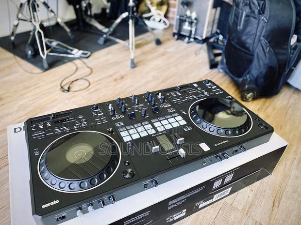 Pioneer Dj DDJ-Rev5 4-Deck Dj Controller · Photo 1