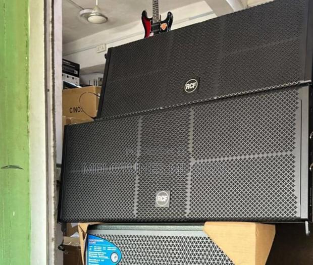 RCF 12inches Line Array Speaker · Photo 1