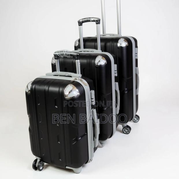 High-Quality 3-Piece Set of Bags · Photo 3