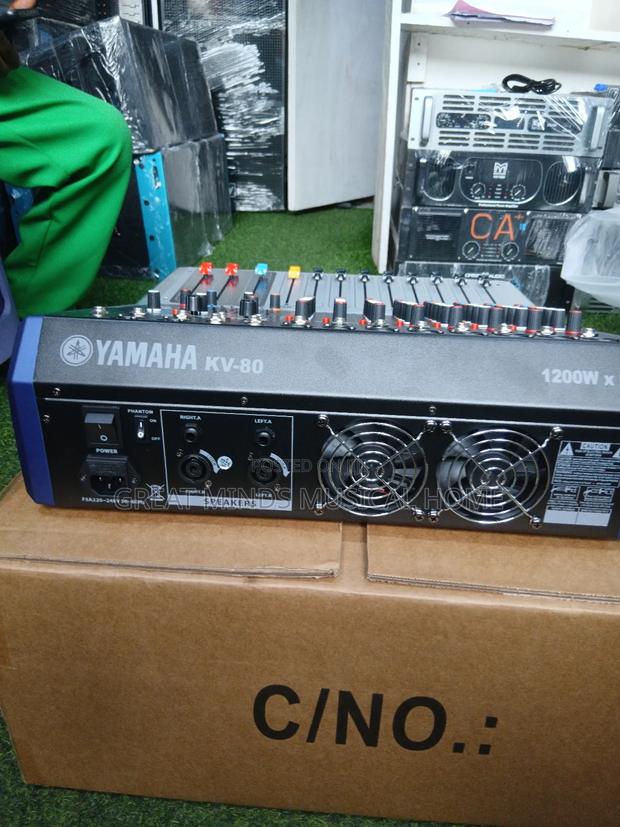 Yamaha Kv 8 Channels Mixer · Photo 4