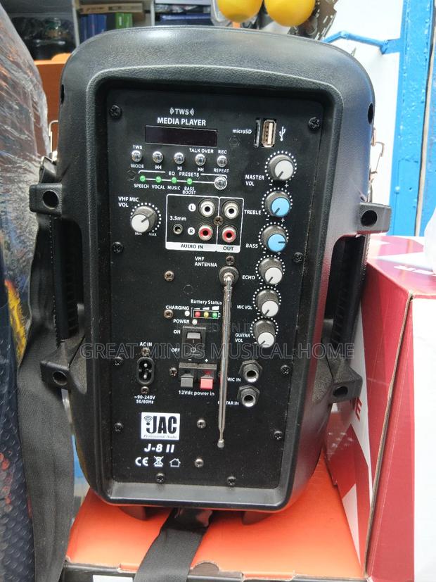 Jac 8" Rechargeable Speakers · Photo 3