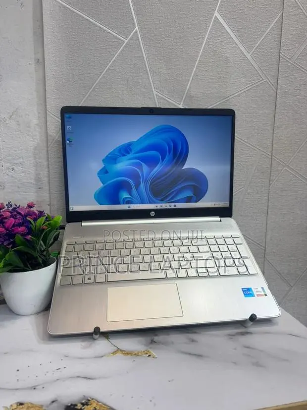 Laptop HP 15 8GB Intel Core i5 SSD 256GB · Photo 1