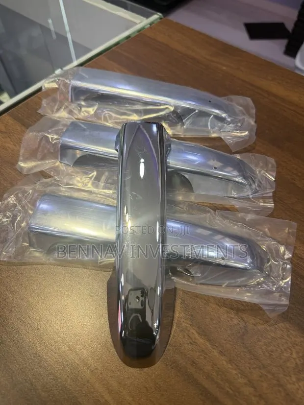 Chrome Door Handle Cover Toyota Camry 2012 To · Photo 1