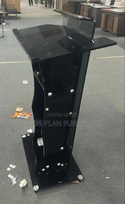 Highly Tempered Glass Pulpit (Lh 240) · Photo 1