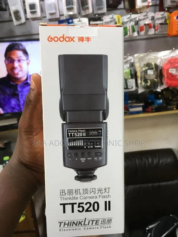 Godox TT520 II: Capture the Moment in Its Best Light · Photo 1