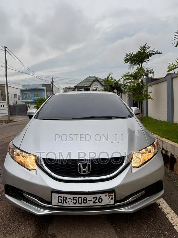 Honda Civic EX 4dr Sedan (1.8L 4cyl CVT) 2015 Silver · Photo 1