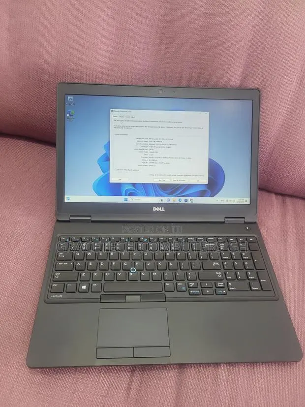 Laptop Dell Latitude 15 5580 8GB Intel Core i7 SSD 256GB · Photo 1