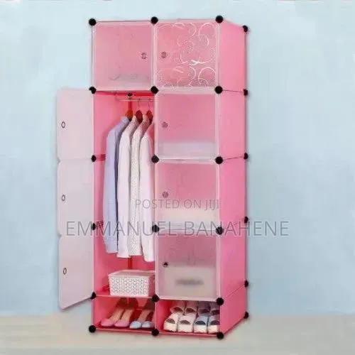2 1n 1 Wadrobe or 8 Cubes · Photo 1