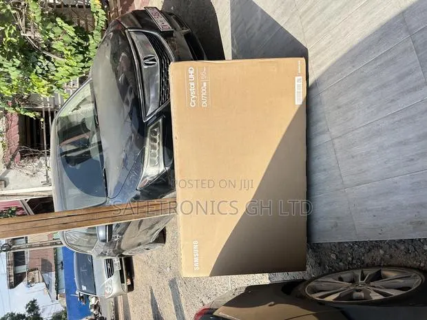 Brand New Electric Uhd 55 Inch Smart Samsung Du71 Tv · Photo 1