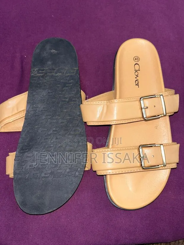 Foot Wear for Ladies · Photo 1