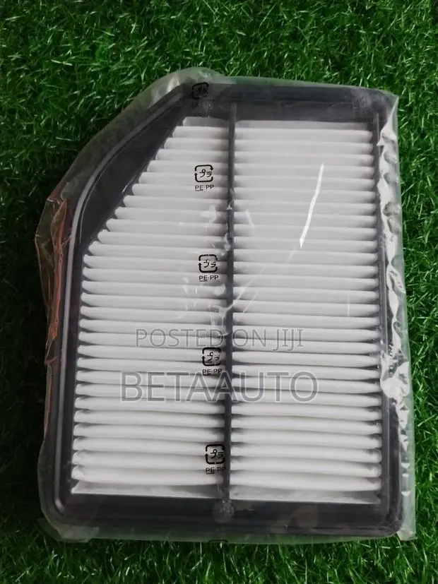 Honda CR-V Air Filter · Photo 1