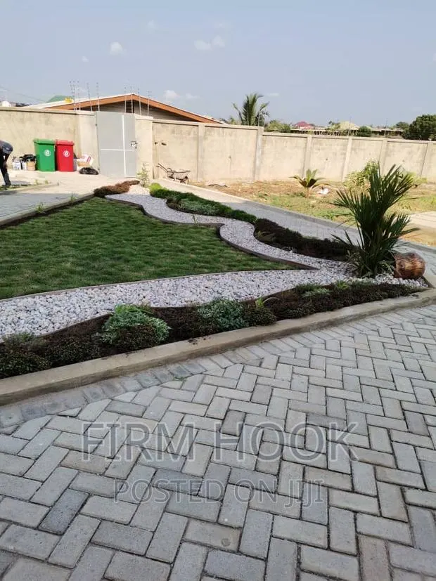 Landscaping and Flowers Sales · Photo 1