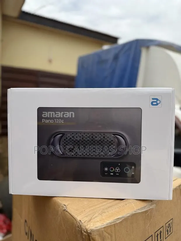 Amaran Pano 120c RGB Led Light · Photo 1