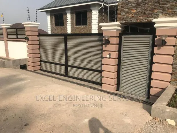 Sliding Main Gates · Photo 1