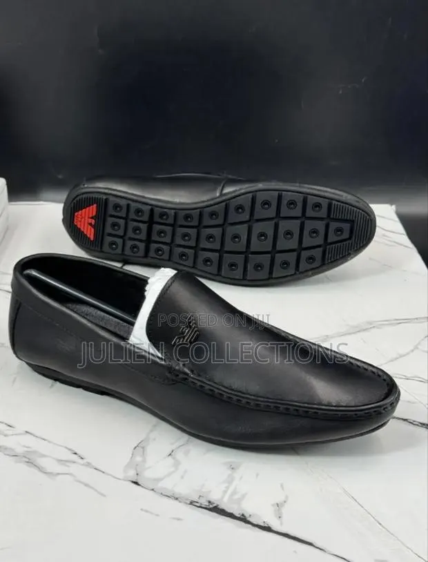 Loafers Shoes Black · Photo 1