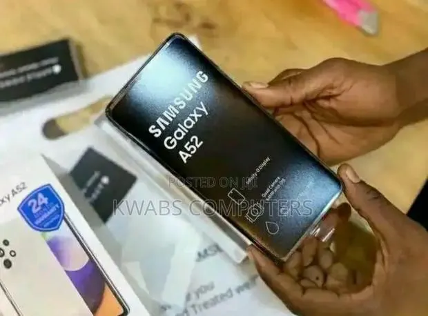 New Samsung Galaxy A52 5G 256 GB Silver · Photo 1