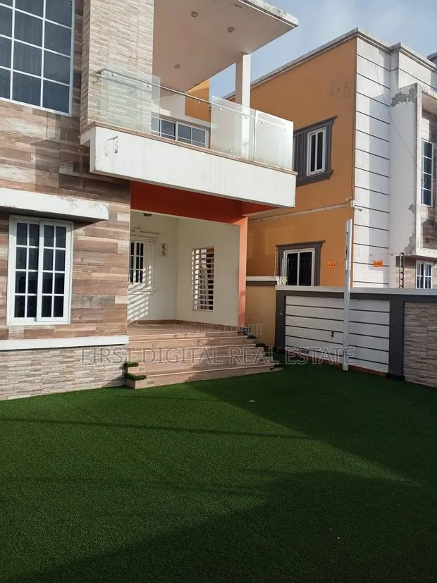 4bdrm House in First Digital Real, West Hills Mall Area for rent · Photo 1