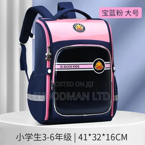 Spacious Kids Backpack · Photo 2