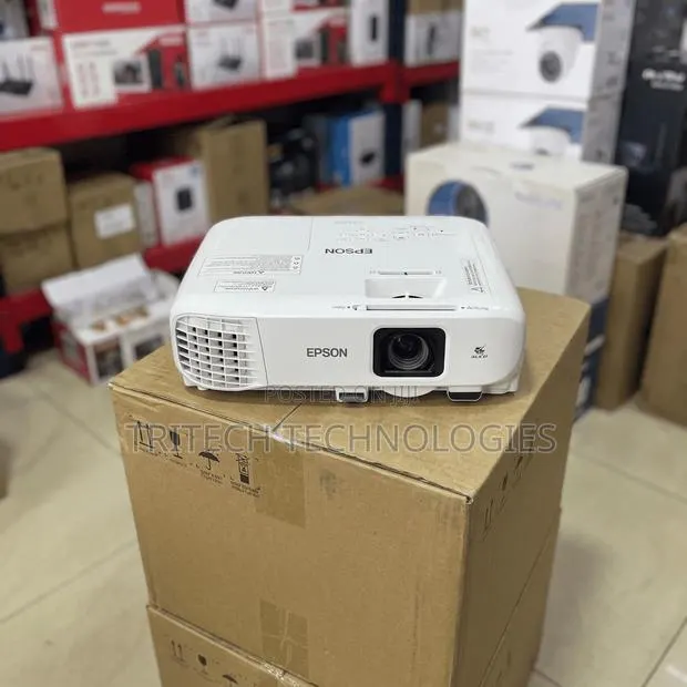 Epson Projector - Eb-x49 - V11h982040 - 3600 Lumens · Photo 1