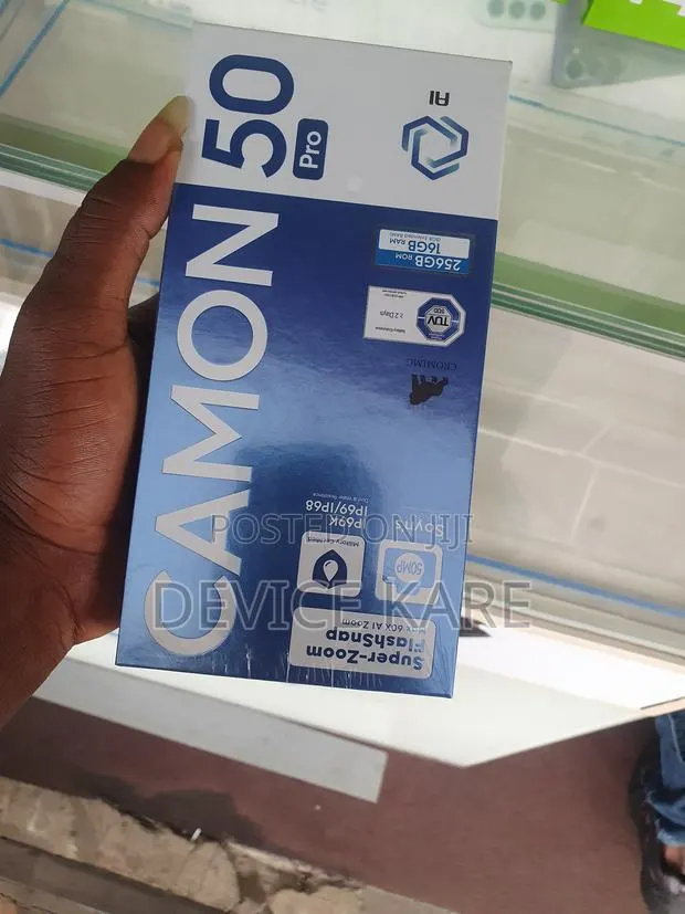 New Tecno Camon 50 Pro 256 GB Blue · Photo 1