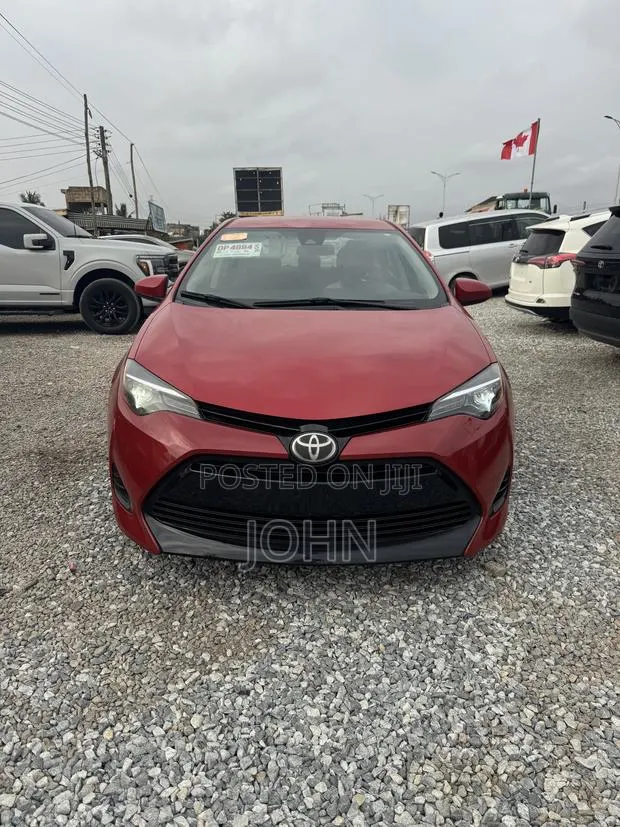 Toyota Corolla LE 4dr Sedan (1.8L 4cyl CVT) 2017 Red · Photo 1