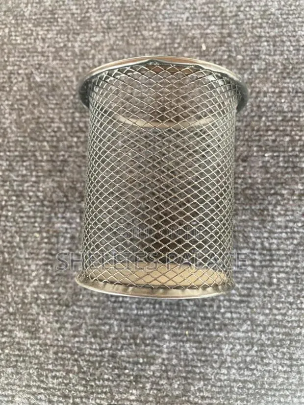 Desktop Storage Metal Pen Holder · Photo 1
