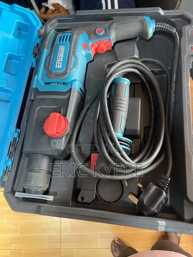 Erbauer 750W SDS+ Rotary Hammer Drill (ERH750) With Carry Case · Photo 1