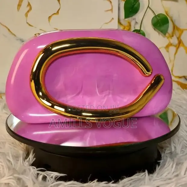 Clutch Bag · Photo 1