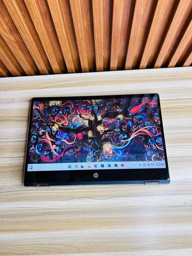 Laptop HP Pavilion x360 14 8GB Intel Core i5 SSD 256GB · Photo 1