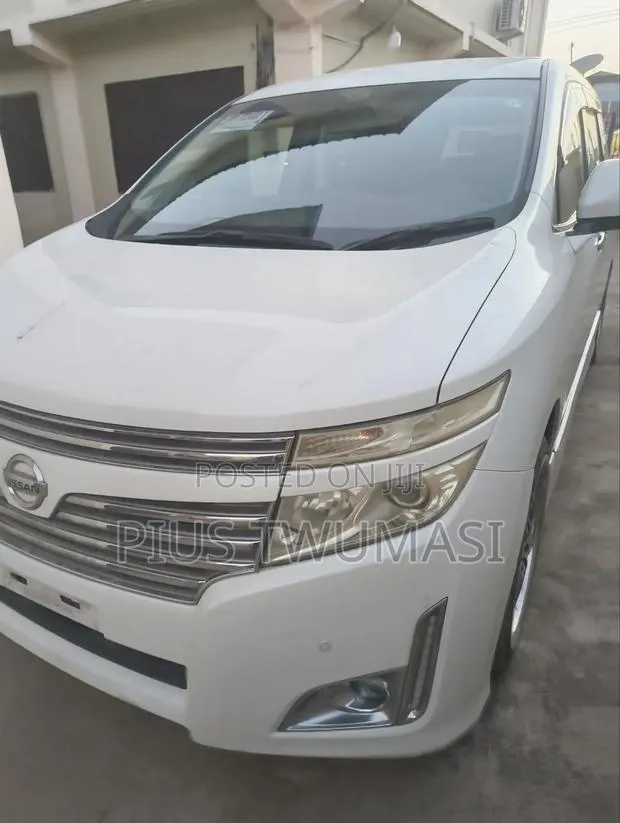 Nissan Elgrand 2013 White · Photo 1