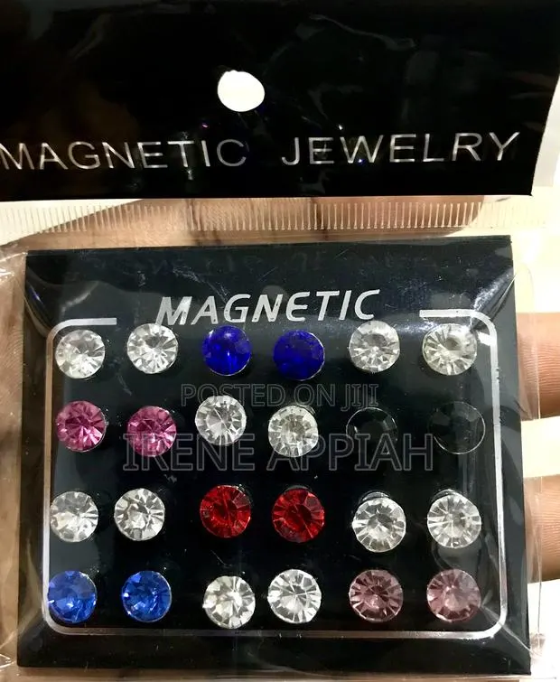 Magnetic Earrings (One Pack) · Photo 1