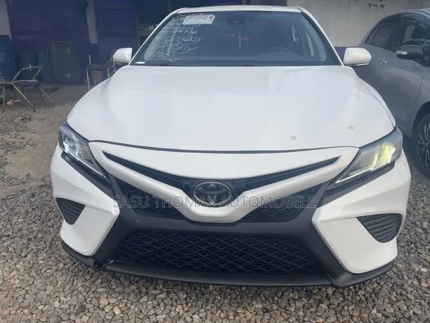 Toyota Camry 2020 White
