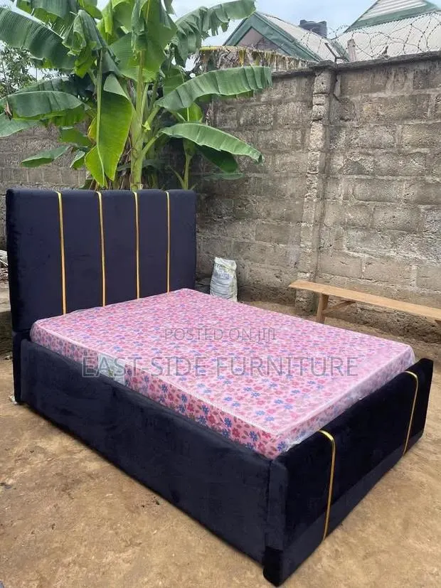 Double Bed Frame Suede Fabric · Photo 1
