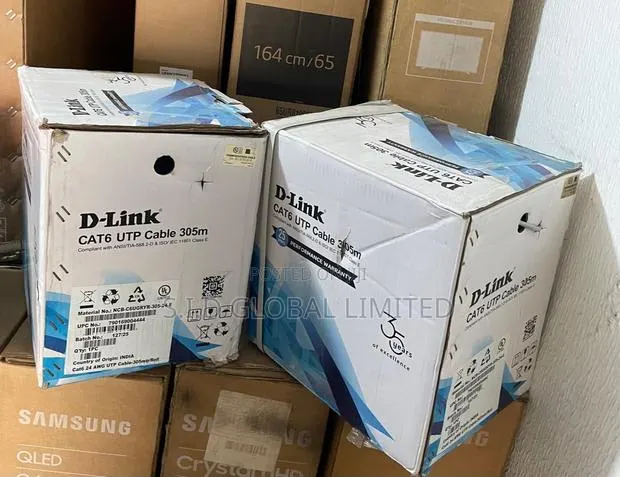 Easy-pull Box: D-link Cat6 Utp 305m For Faster Installations · Photo 1