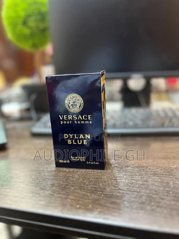 Versace Dylan Blue Perfume · Photo 1