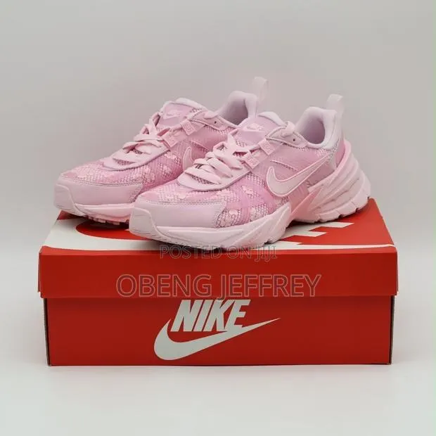 Original Nike V2K Pink Foam · Photo 1