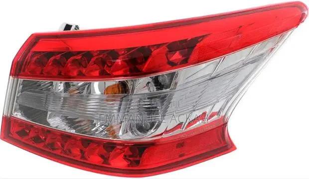 Nissan Sentra 2013 2015 2015 Taillight · Photo 1