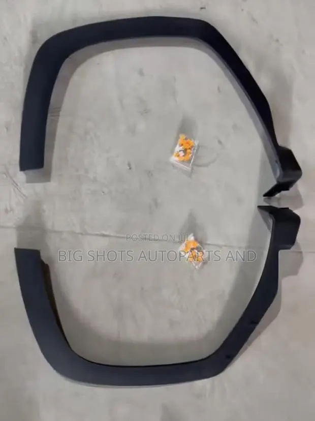 HYUNDAI TUCSON 2023 Fender Moulding · Photo 1