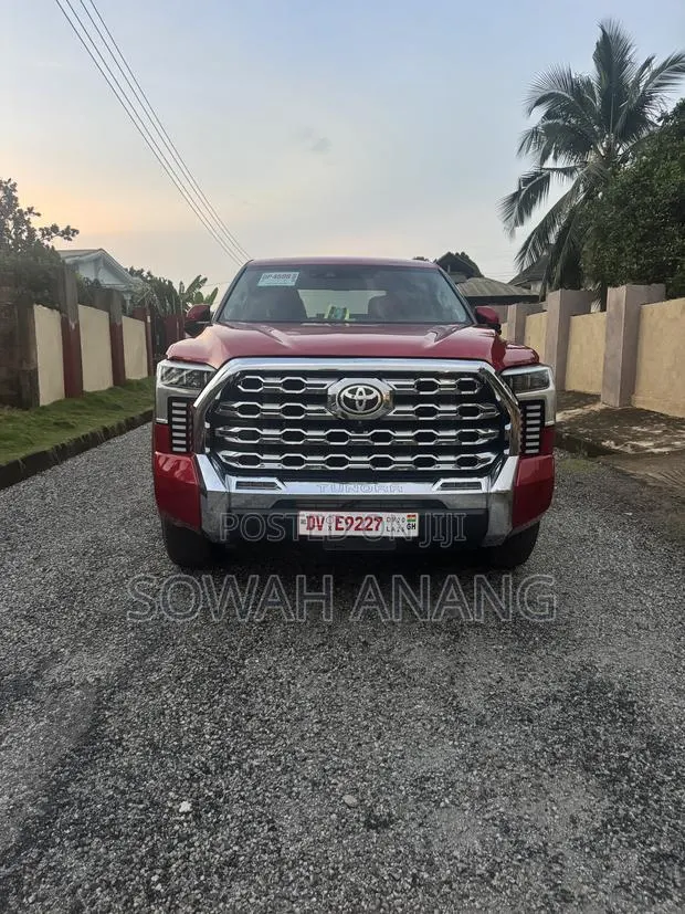 Toyota Tundra 2023 Red · Photo 1