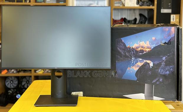 Dell Ultrasharp Infinityedge 2020 Monitor · Photo 1