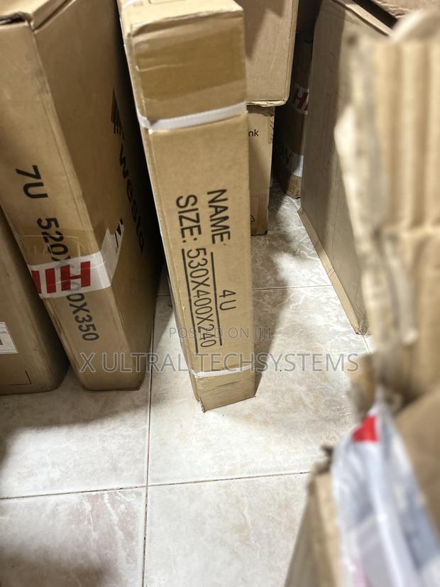 4u Network Cabinet · Photo 3